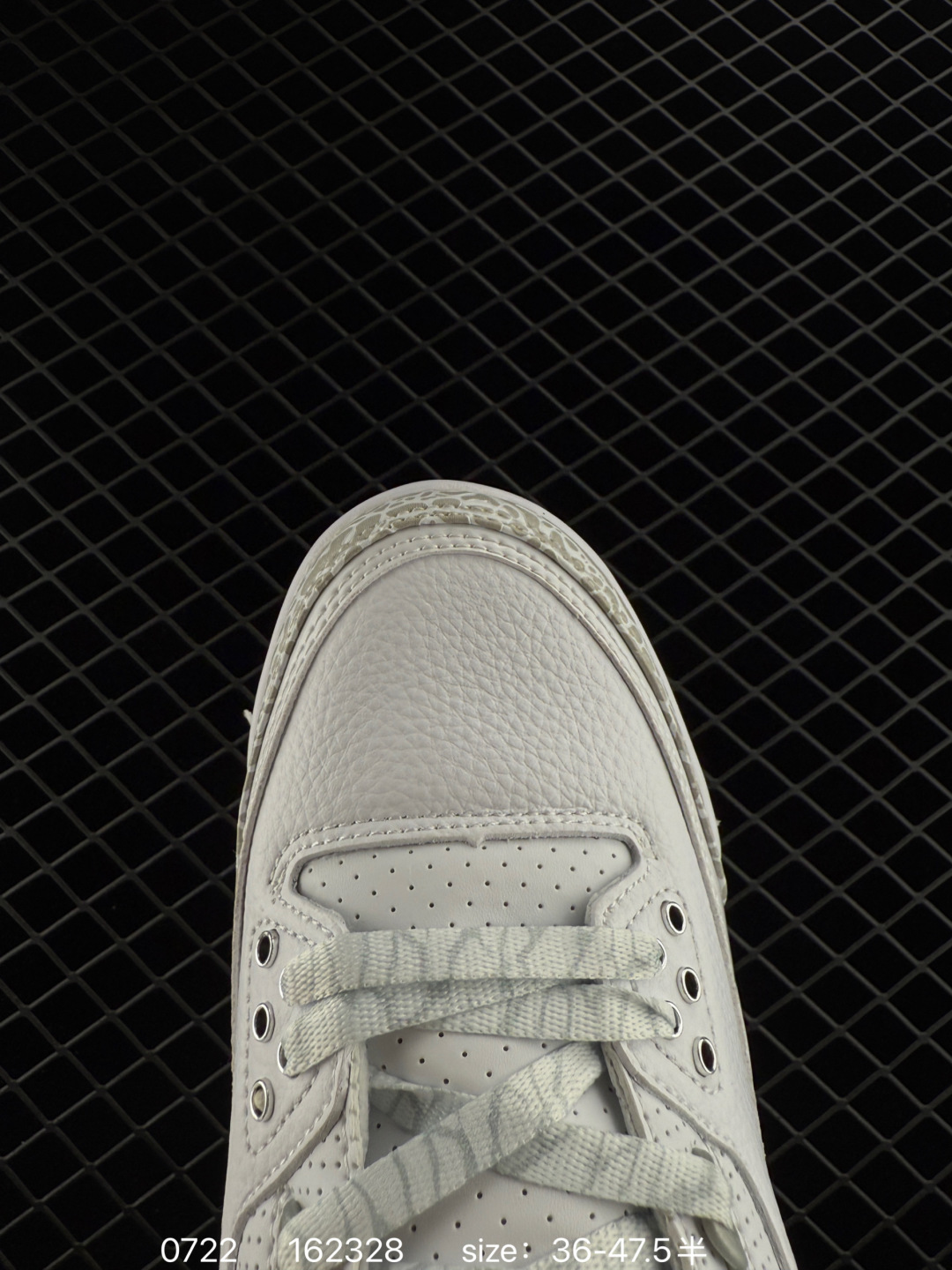 Air Jordan 3 Retro ”Hide and Sneak“